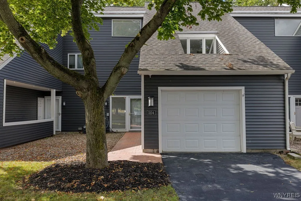 3104 East River Road, Grand Island, New York 14072, Grand Island, New York 14072, 2 Bedrooms Bedrooms, 5 Rooms Rooms,2 BathroomsBathrooms,Residential,For Sale,3104 East River Road, Grand Island, New York 14072,0,B1632110