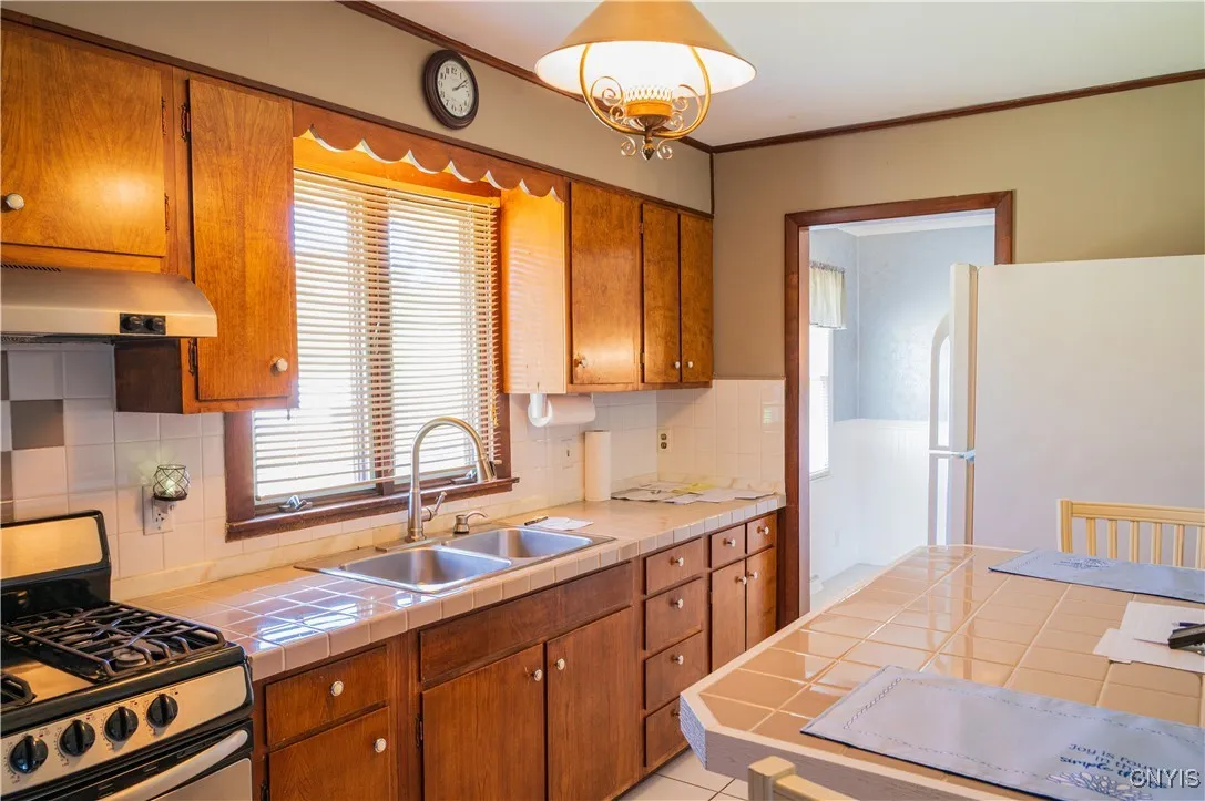 218 Crossgates Road, Rome, New York 13440, Rome, New York 13440, 2 Bedrooms Bedrooms, 6 Rooms Rooms,1 BathroomBathrooms,Residential,Closed,218 Crossgates Road, Rome, New York 13440,0,S1631955