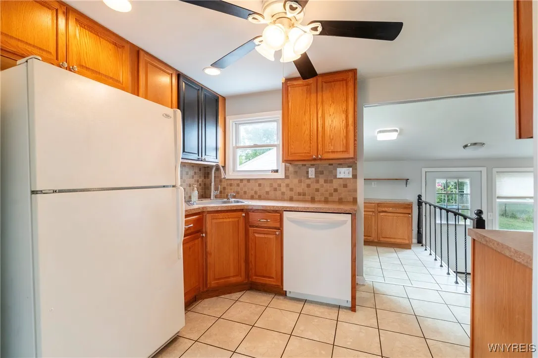 109 Yeager Drive, Cheektowaga, New York 14225, Cheektowaga, New York 14225, 3 Bedrooms Bedrooms, 8 Rooms Rooms,2 BathroomsBathrooms,Residential,Closed,109 Yeager Drive, Cheektowaga, New York 14225,0,B1631970