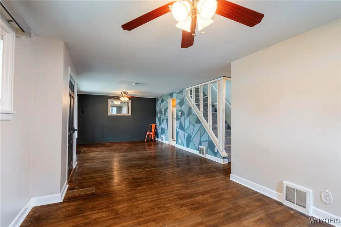 109 Yeager Drive, Cheektowaga, New York 14225, Cheektowaga, New York 14225, 3 Bedrooms Bedrooms, 8 Rooms Rooms,2 BathroomsBathrooms,Residential,Closed,109 Yeager Drive, Cheektowaga, New York 14225,0,B1631970