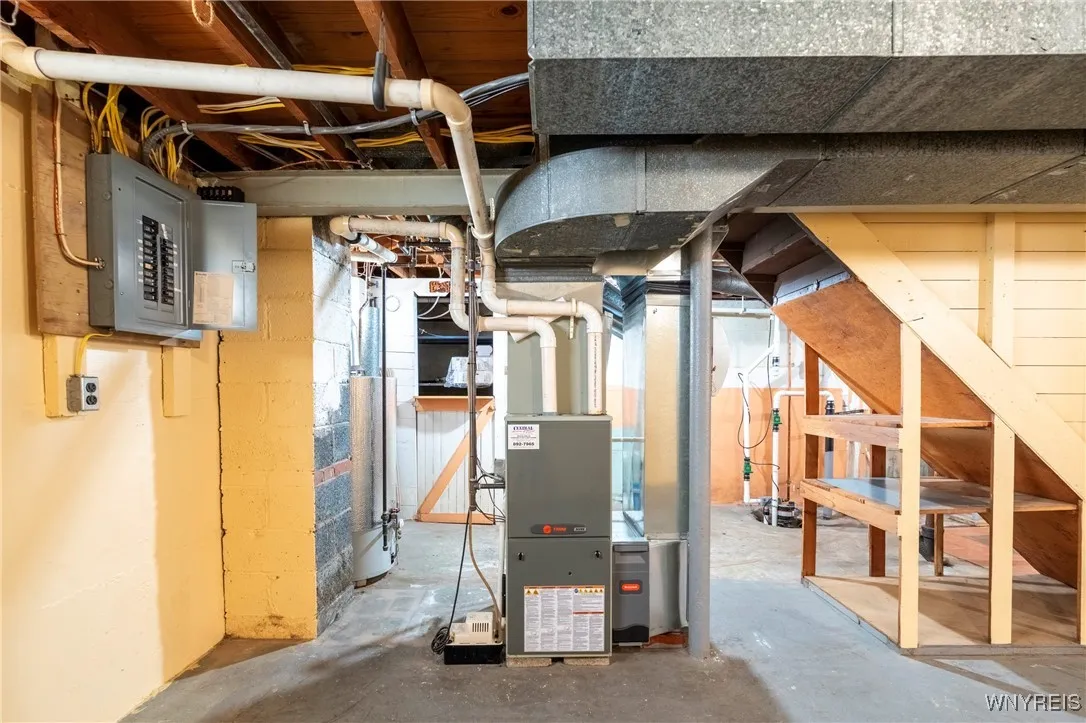 109 Yeager Drive, Cheektowaga, New York 14225, Cheektowaga, New York 14225, 3 Bedrooms Bedrooms, 8 Rooms Rooms,2 BathroomsBathrooms,Residential,Closed,109 Yeager Drive, Cheektowaga, New York 14225,0,B1631970