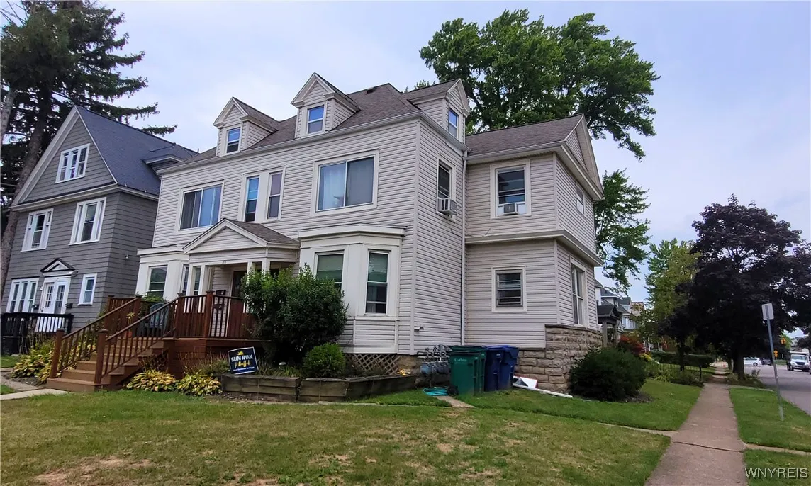 Front (185 Huntington #1, Buffalo, NY 14214)