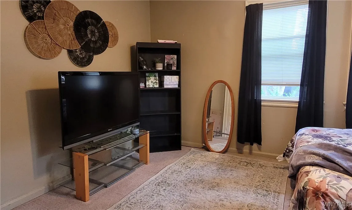 Primary Bedroom (185 Huntington #1, Buffalo, NY 14214)