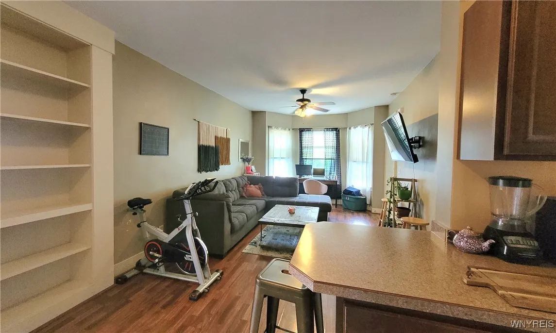 Breakfast Bar (185 Huntington #1, Buffalo, NY 14214)