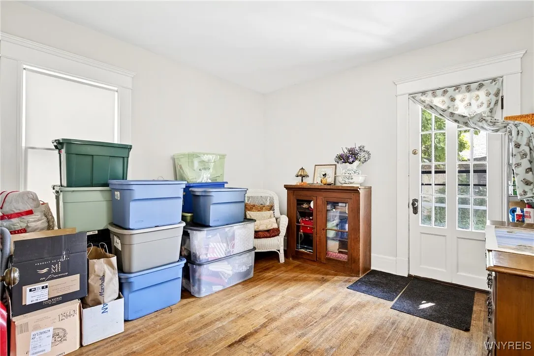 61 Claremont Avenue, Buffalo, New York 14222, Buffalo, New York 14222, 6 Bedrooms Bedrooms, ,2 BathroomsBathrooms,Residential,For Sale,61 Claremont Avenue, Buffalo, New York 14222,B1631201