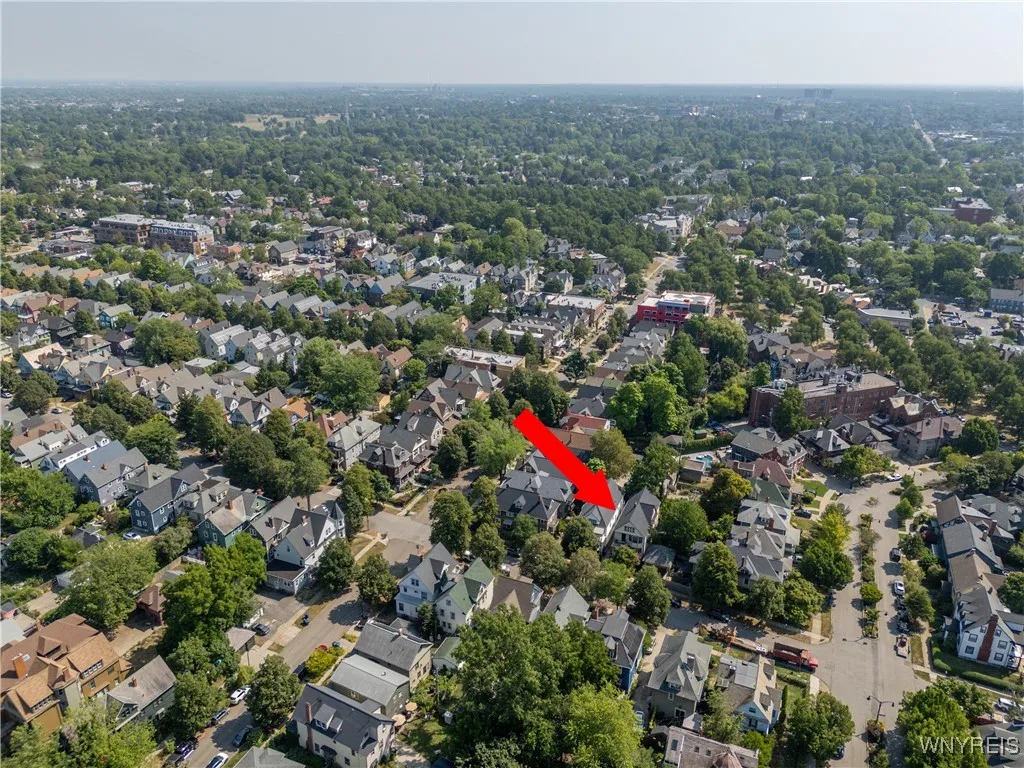 61 Claremont Avenue, Buffalo, New York 14222, Buffalo, New York 14222, 6 Bedrooms Bedrooms, ,2 BathroomsBathrooms,Residential,For Sale,61 Claremont Avenue, Buffalo, New York 14222,B1631201