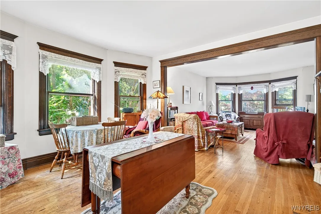 61 Claremont Avenue, Buffalo, New York 14222, Buffalo, New York 14222, 6 Bedrooms Bedrooms, ,2 BathroomsBathrooms,Residential,For Sale,61 Claremont Avenue, Buffalo, New York 14222,B1631201