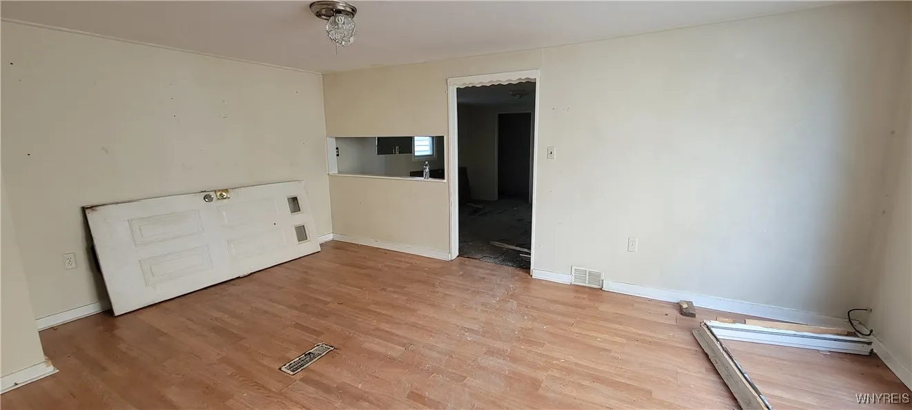 42 Progressive Avenue, Buffalo, New York 14207, Buffalo, New York 14207, 3 Bedrooms Bedrooms, 7 Rooms Rooms,1 BathroomBathrooms,Residential,For Sale,42 Progressive Avenue, Buffalo, New York 14207,B1629576