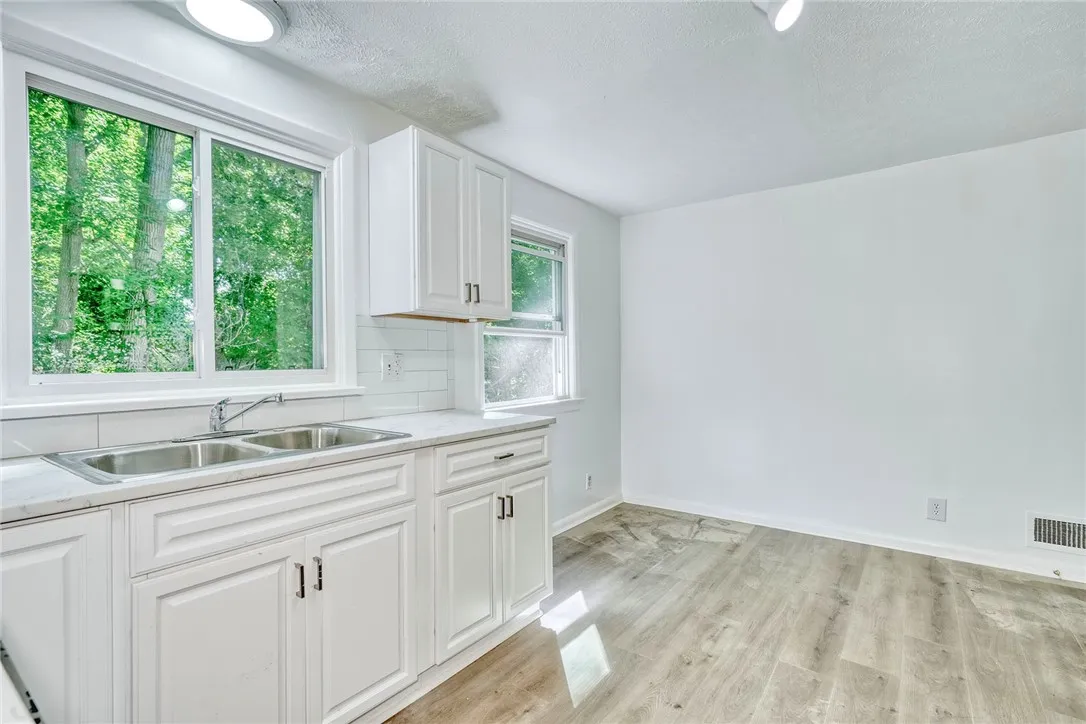 745-747 Liberty Street, Penfield, New York 14526, Penfield, New York 14526, 4 Bedrooms Bedrooms, ,2 BathroomsBathrooms,Residential,Closed,745-747 Liberty Street, Penfield, New York 14526,0,R1632169