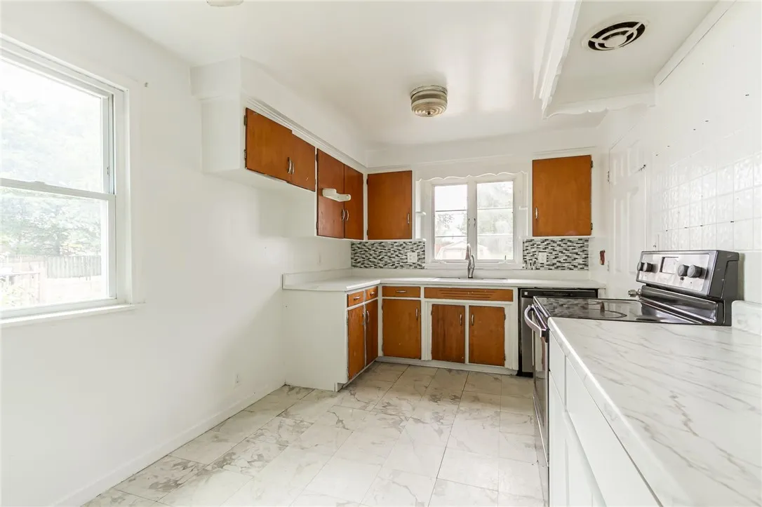 248 Haviland Park, Greece, New York 14616, Greece, New York 14616, 3 Bedrooms Bedrooms, 7 Rooms Rooms,2 BathroomsBathrooms,Residential,Closed,248 Haviland Park, Greece, New York 14616,0,R1616974