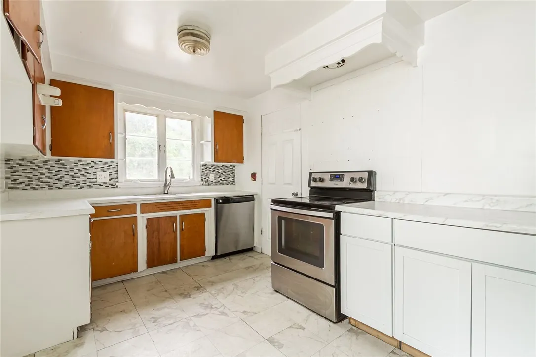 248 Haviland Park, Greece, New York 14616, Greece, New York 14616, 3 Bedrooms Bedrooms, 7 Rooms Rooms,2 BathroomsBathrooms,Residential,Closed,248 Haviland Park, Greece, New York 14616,0,R1616974