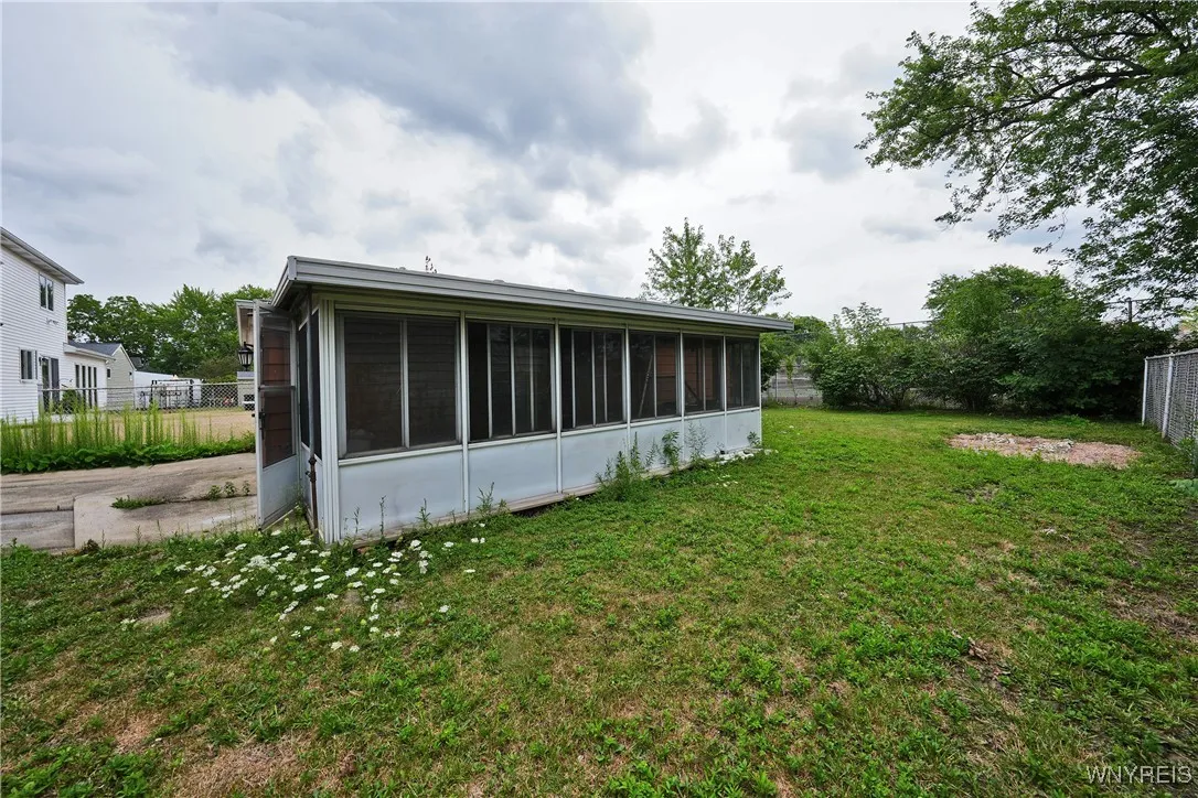 553 Adam Street, Tonawanda, New York 14150, Tonawanda, New York 14150, 2 Bedrooms Bedrooms, 5 Rooms Rooms,2 BathroomsBathrooms,Residential,Closed,553 Adam Street, Tonawanda, New York 14150,0,B1631890