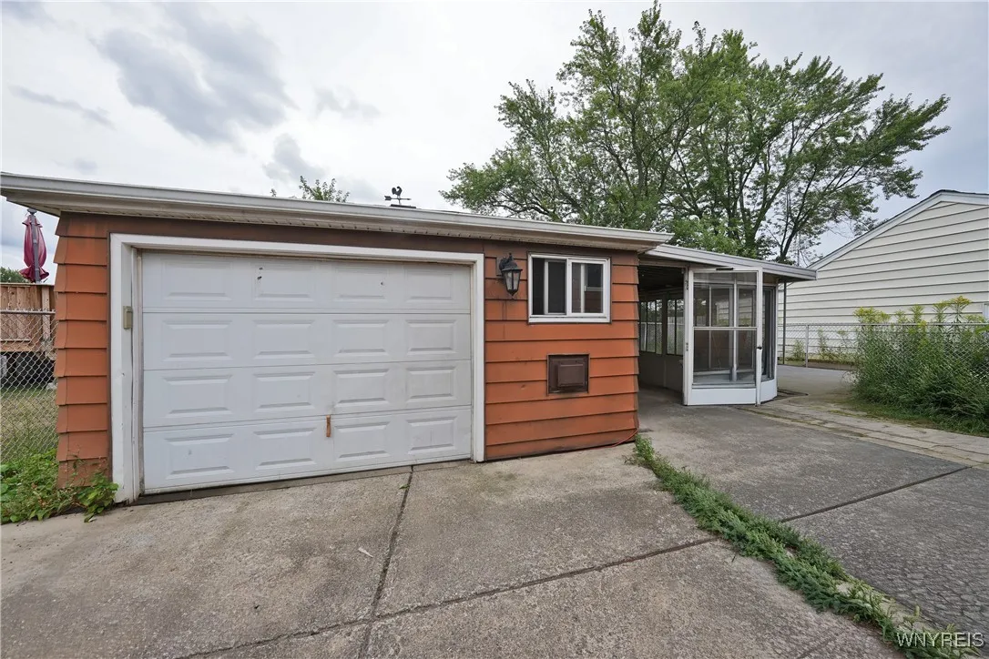 553 Adam Street, Tonawanda, New York 14150, Tonawanda, New York 14150, 2 Bedrooms Bedrooms, 5 Rooms Rooms,2 BathroomsBathrooms,Residential,Closed,553 Adam Street, Tonawanda, New York 14150,0,B1631890