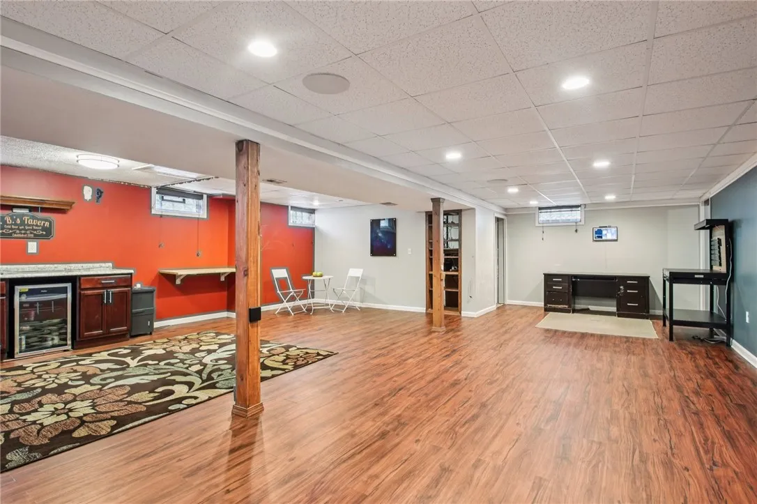 19 Dawnhaven Drive, Gates, New York 14624, Gates, New York 14624, 2 Bedrooms Bedrooms, 6 Rooms Rooms,2 BathroomsBathrooms,Residential,Closed,19 Dawnhaven Drive, Gates, New York 14624,0,R1631678