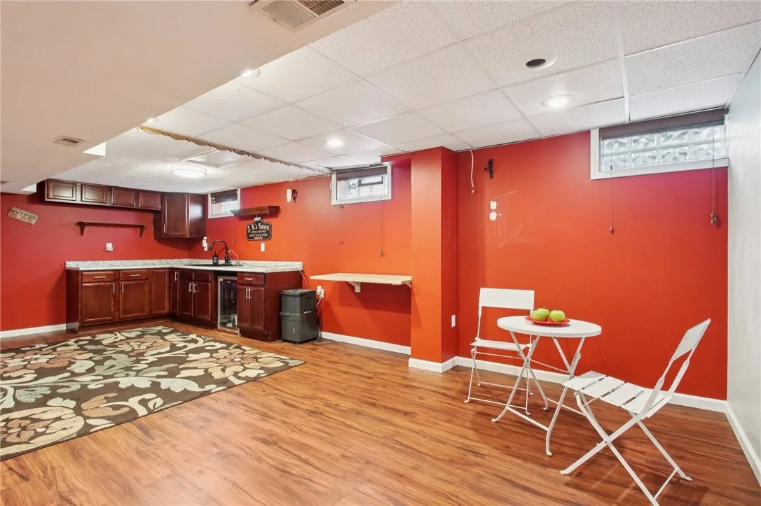 19 Dawnhaven Drive, Gates, New York 14624, Gates, New York 14624, 2 Bedrooms Bedrooms, 6 Rooms Rooms,2 BathroomsBathrooms,Residential,Closed,19 Dawnhaven Drive, Gates, New York 14624,0,R1631678