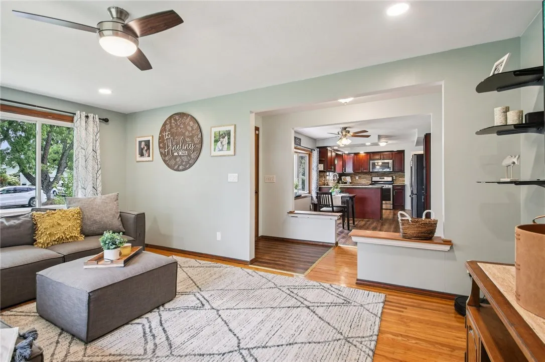 19 Dawnhaven Drive, Gates, New York 14624, Gates, New York 14624, 2 Bedrooms Bedrooms, 6 Rooms Rooms,2 BathroomsBathrooms,Residential,Closed,19 Dawnhaven Drive, Gates, New York 14624,0,R1631678