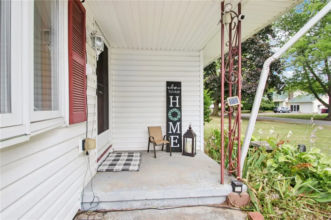 19 Dawnhaven Drive, Gates, New York 14624, Gates, New York 14624, 2 Bedrooms Bedrooms, 6 Rooms Rooms,2 BathroomsBathrooms,Residential,Closed,19 Dawnhaven Drive, Gates, New York 14624,0,R1631678