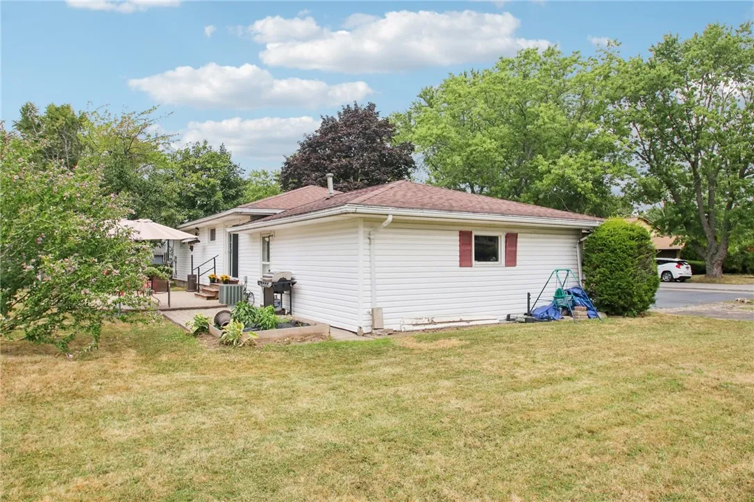 19 Dawnhaven Drive, Gates, New York 14624, Gates, New York 14624, 2 Bedrooms Bedrooms, 6 Rooms Rooms,2 BathroomsBathrooms,Residential,Closed,19 Dawnhaven Drive, Gates, New York 14624,0,R1631678