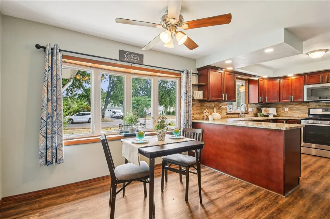 19 Dawnhaven Drive, Gates, New York 14624, Gates, New York 14624, 2 Bedrooms Bedrooms, 6 Rooms Rooms,2 BathroomsBathrooms,Residential,Closed,19 Dawnhaven Drive, Gates, New York 14624,0,R1631678