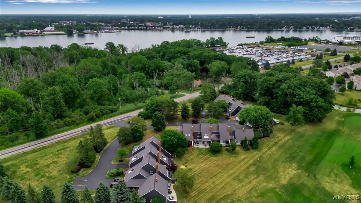 3128 East River Road, Grand Island, New York 14072, Grand Island, New York 14072, 4 Bedrooms Bedrooms, 6 Rooms Rooms,2 BathroomsBathrooms,Residential,Closed,3128 East River Road, Grand Island, New York 14072,0,B1630968