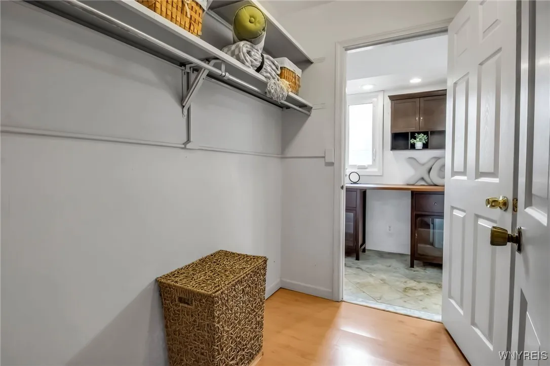 3128 East River Road, Grand Island, New York 14072, Grand Island, New York 14072, 4 Bedrooms Bedrooms, 6 Rooms Rooms,2 BathroomsBathrooms,Residential,Closed,3128 East River Road, Grand Island, New York 14072,0,B1630968