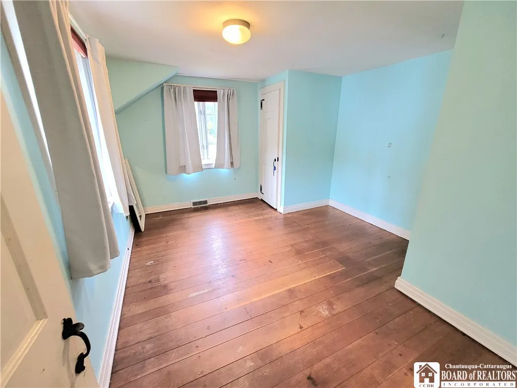 301 Arlington Avenue, Jamestown, New York 14701, Jamestown, New York 14701, 4 Bedrooms Bedrooms, 8 Rooms Rooms,2 BathroomsBathrooms,Residential,Closed,301 Arlington Avenue, Jamestown, New York 14701,0,R1632087