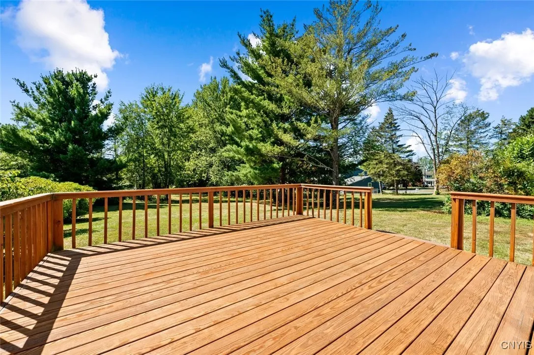 33 Cheyenne Crescent, Whitestown, New York 13492, Whitestown, New York 13492, 4 Bedrooms Bedrooms, 9 Rooms Rooms,2 BathroomsBathrooms,Residential,Closed,33 Cheyenne Crescent, Whitestown, New York 13492,0,S1632168