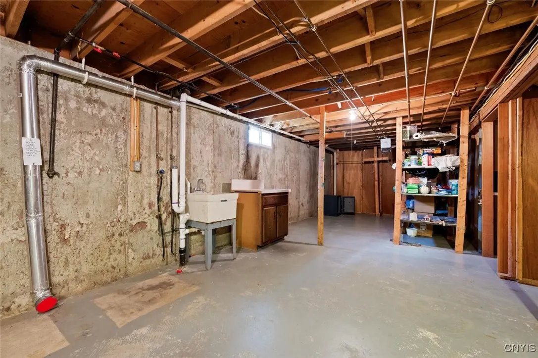 33 Cheyenne Crescent, Whitestown, New York 13492, Whitestown, New York 13492, 4 Bedrooms Bedrooms, 9 Rooms Rooms,2 BathroomsBathrooms,Residential,Closed,33 Cheyenne Crescent, Whitestown, New York 13492,0,S1632168