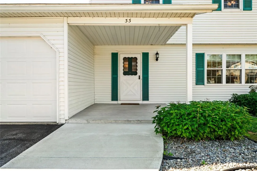 33 Cheyenne Crescent, Whitestown, New York 13492, Whitestown, New York 13492, 4 Bedrooms Bedrooms, 9 Rooms Rooms,2 BathroomsBathrooms,Residential,Closed,33 Cheyenne Crescent, Whitestown, New York 13492,0,S1632168