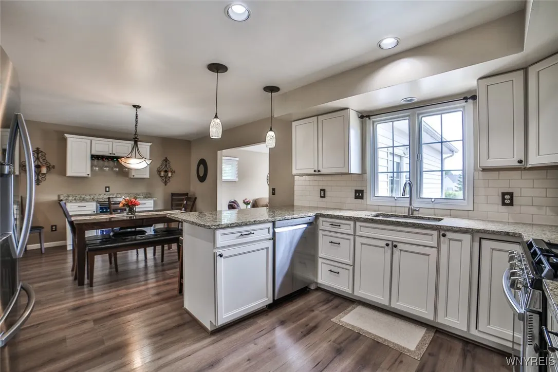 47 Independence Lane, Grand Island, New York 14072, Grand Island, New York 14072, 3 Bedrooms Bedrooms, 8 Rooms Rooms,2 BathroomsBathrooms,Residential,Closed,47 Independence Lane, Grand Island, New York 14072,0,B1631155