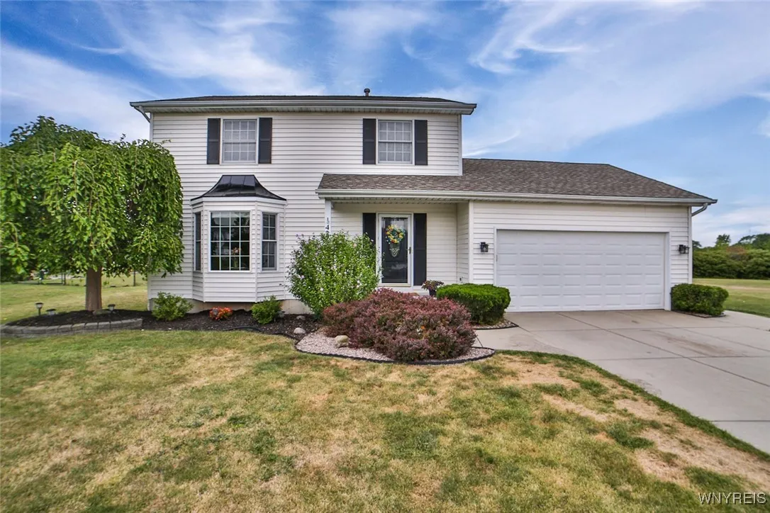 47 Independence Lane, Grand Island, New York 14072, Grand Island, New York 14072, 3 Bedrooms Bedrooms, 8 Rooms Rooms,2 BathroomsBathrooms,Residential,Closed,47 Independence Lane, Grand Island, New York 14072,0,B1631155