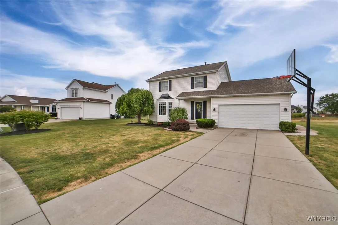 47 Independence Lane, Grand Island, New York 14072, Grand Island, New York 14072, 3 Bedrooms Bedrooms, 8 Rooms Rooms,2 BathroomsBathrooms,Residential,Closed,47 Independence Lane, Grand Island, New York 14072,0,B1631155