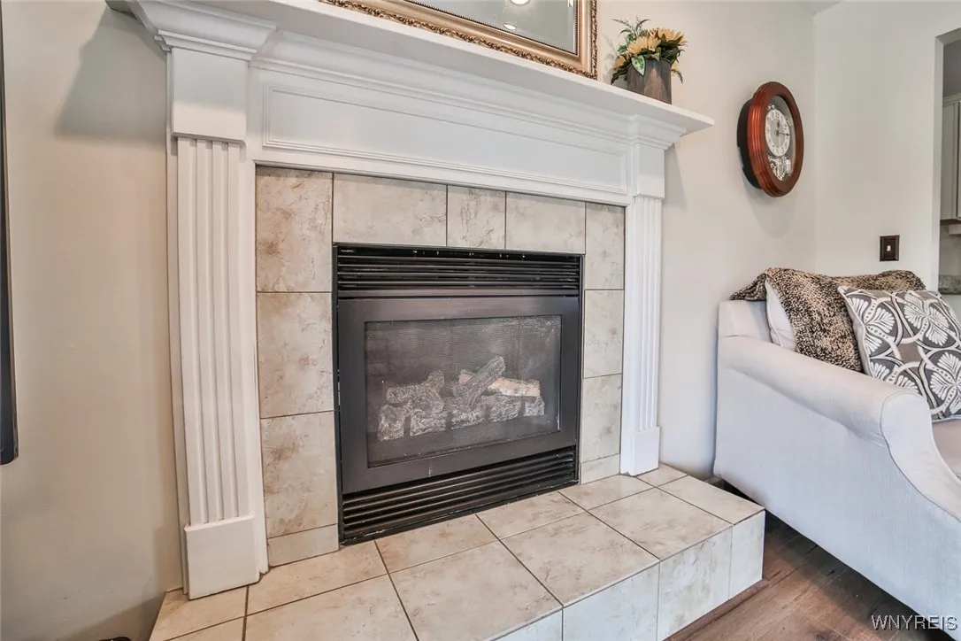 47 Independence Lane, Grand Island, New York 14072, Grand Island, New York 14072, 3 Bedrooms Bedrooms, 8 Rooms Rooms,2 BathroomsBathrooms,Residential,Closed,47 Independence Lane, Grand Island, New York 14072,0,B1631155