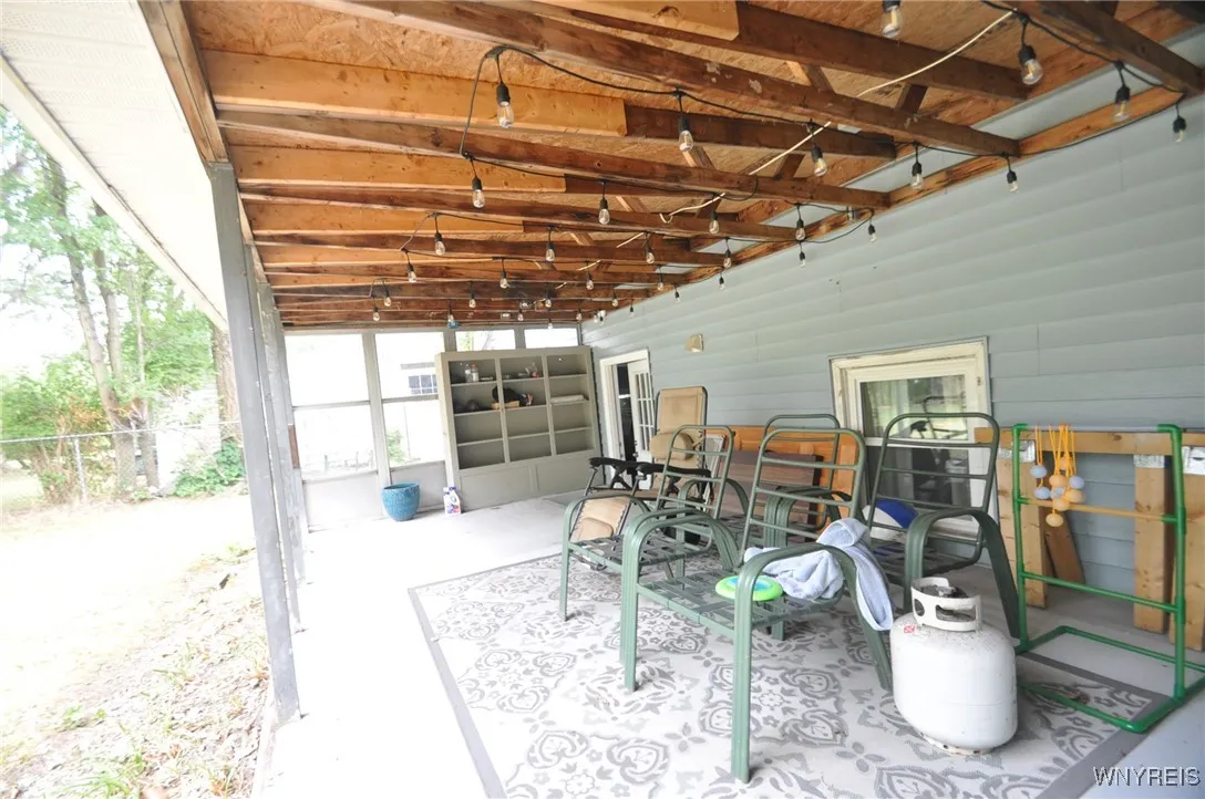 246 Lorfield Drive, Amherst, New York 14226, Amherst, New York 14226, 4 Bedrooms Bedrooms, 10 Rooms Rooms,2 BathroomsBathrooms,Residential,For Sale,246 Lorfield Drive, Amherst, New York 14226,B1632181