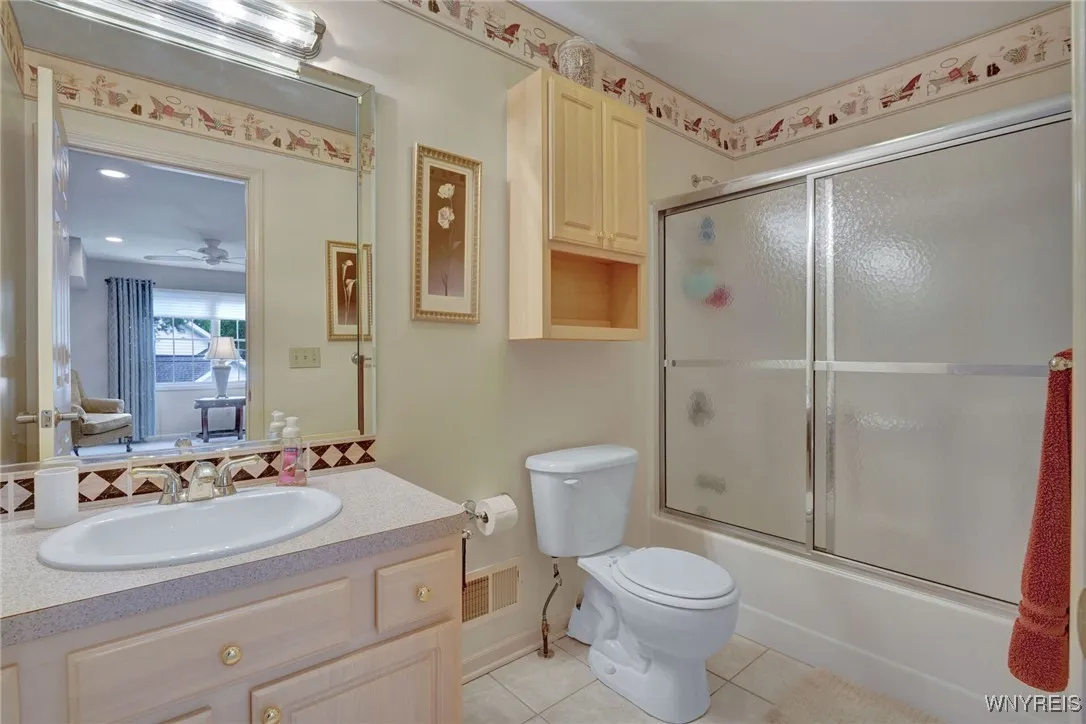 1406 Green Briar Court, Evans, New York 14047, Evans, New York 14047, 2 Bedrooms Bedrooms, 6 Rooms Rooms,2 BathroomsBathrooms,Residential,Closed,1406 Green Briar Court, Evans, New York 14047,0,B1631320