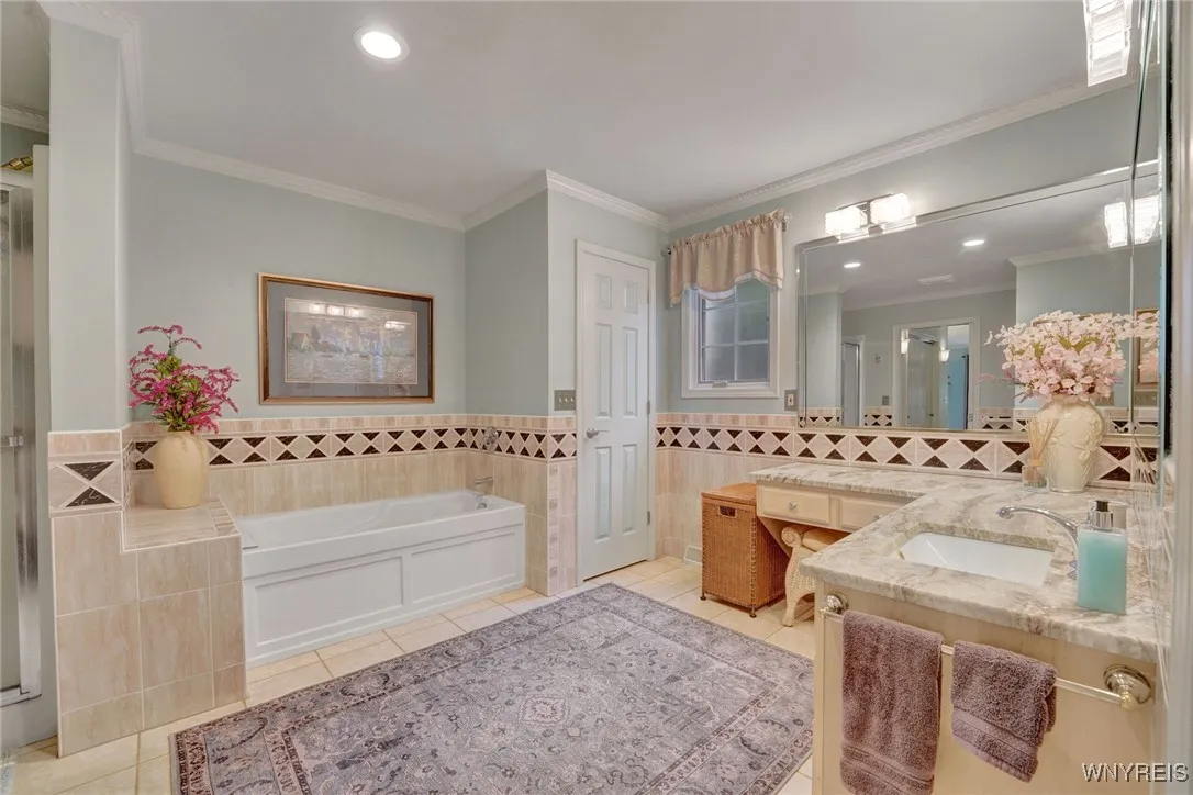 1406 Green Briar Court, Evans, New York 14047, Evans, New York 14047, 2 Bedrooms Bedrooms, 6 Rooms Rooms,2 BathroomsBathrooms,Residential,Closed,1406 Green Briar Court, Evans, New York 14047,0,B1631320