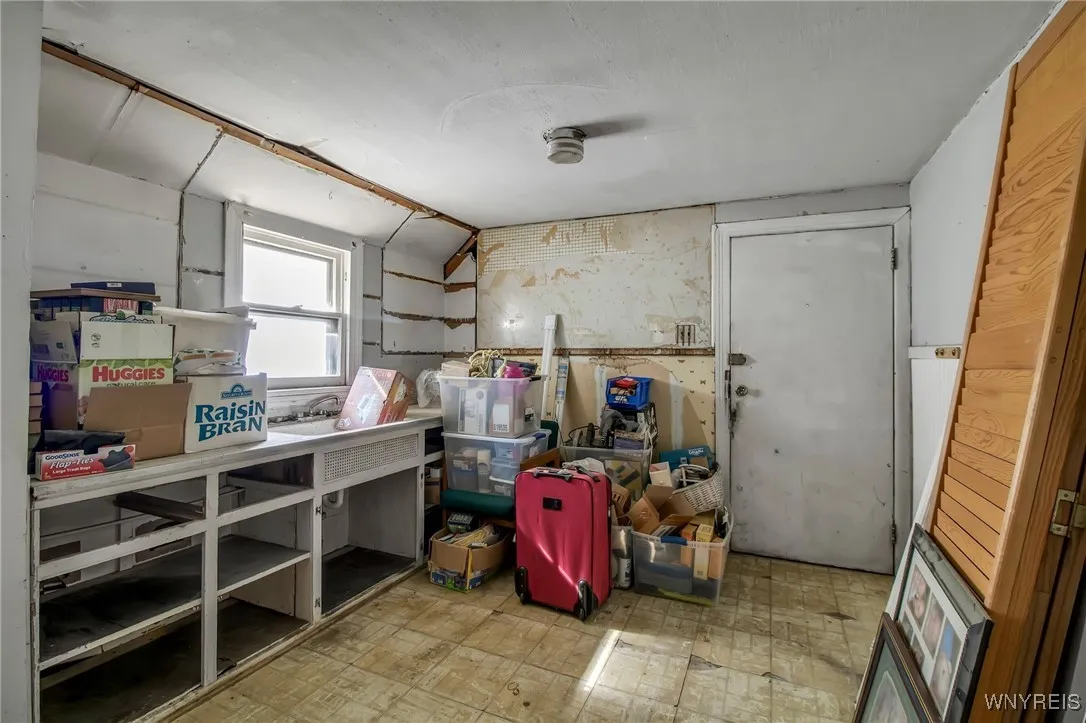 178 Schenck Street, North Tonawanda, New York 1412, North Tonawanda, New York 14120, 4 Bedrooms Bedrooms, 9 Rooms Rooms,2 BathroomsBathrooms,Residential,Closed,178 Schenck Street, North Tonawanda, New York 1412,0,B1632126