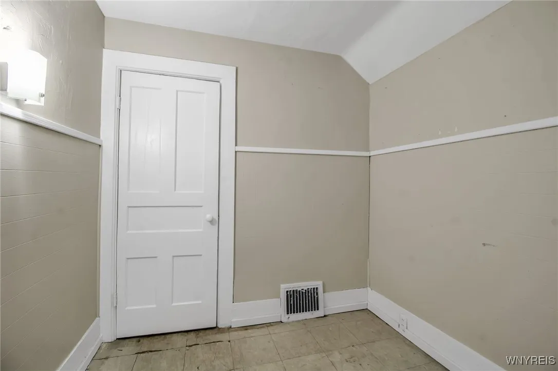 178 Schenck Street, North Tonawanda, New York 1412, North Tonawanda, New York 14120, 4 Bedrooms Bedrooms, 9 Rooms Rooms,2 BathroomsBathrooms,Residential,Closed,178 Schenck Street, North Tonawanda, New York 1412,0,B1632126