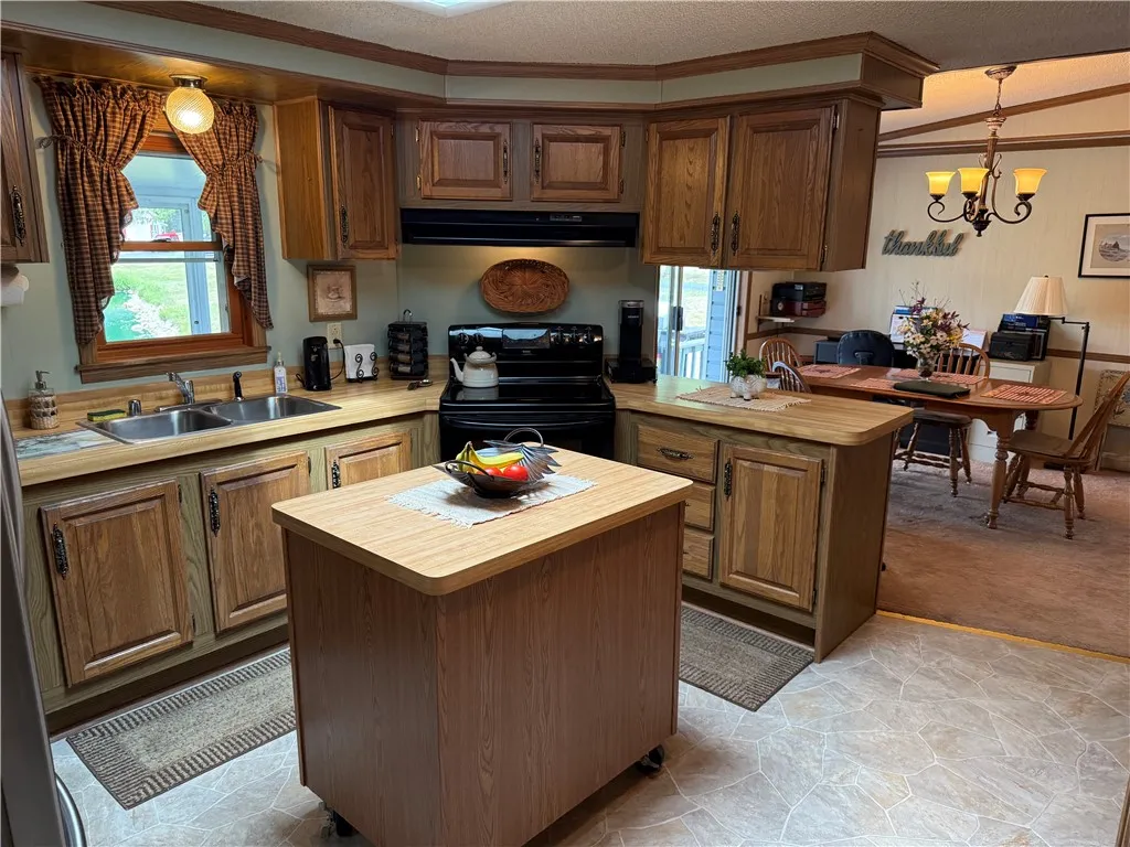 35 Hidden Meadows Drive, Bergen, New York 14416, Bergen, New York 14416, 2 Bedrooms Bedrooms, 6 Rooms Rooms,2 BathroomsBathrooms,Residential,Closed,35 Hidden Meadows Drive, Bergen, New York 14416,0,R1631727