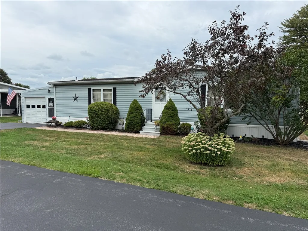 35 Hidden Meadows Drive, Bergen, New York 14416, Bergen, New York 14416, 2 Bedrooms Bedrooms, 6 Rooms Rooms,2 BathroomsBathrooms,Residential,Closed,35 Hidden Meadows Drive, Bergen, New York 14416,0,R1631727
