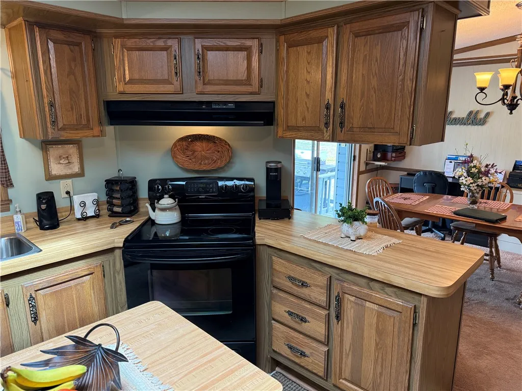 35 Hidden Meadows Drive, Bergen, New York 14416, Bergen, New York 14416, 2 Bedrooms Bedrooms, 6 Rooms Rooms,2 BathroomsBathrooms,Residential,Closed,35 Hidden Meadows Drive, Bergen, New York 14416,0,R1631727