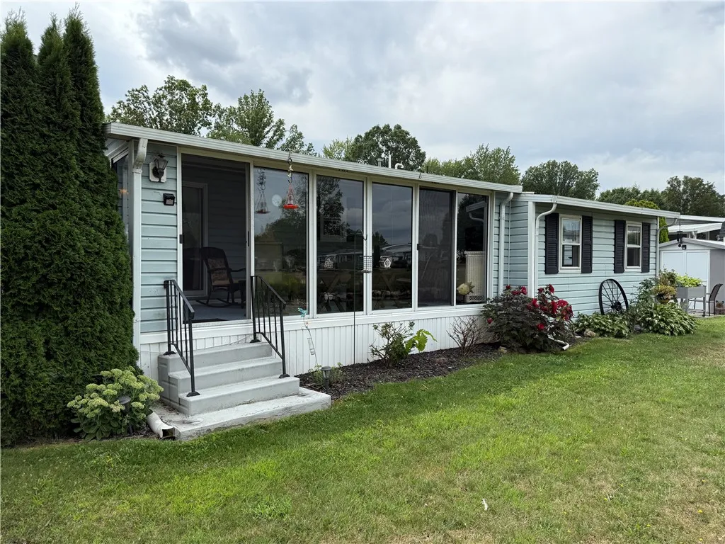 35 Hidden Meadows Drive, Bergen, New York 14416, Bergen, New York 14416, 2 Bedrooms Bedrooms, 6 Rooms Rooms,2 BathroomsBathrooms,Residential,Closed,35 Hidden Meadows Drive, Bergen, New York 14416,0,R1631727