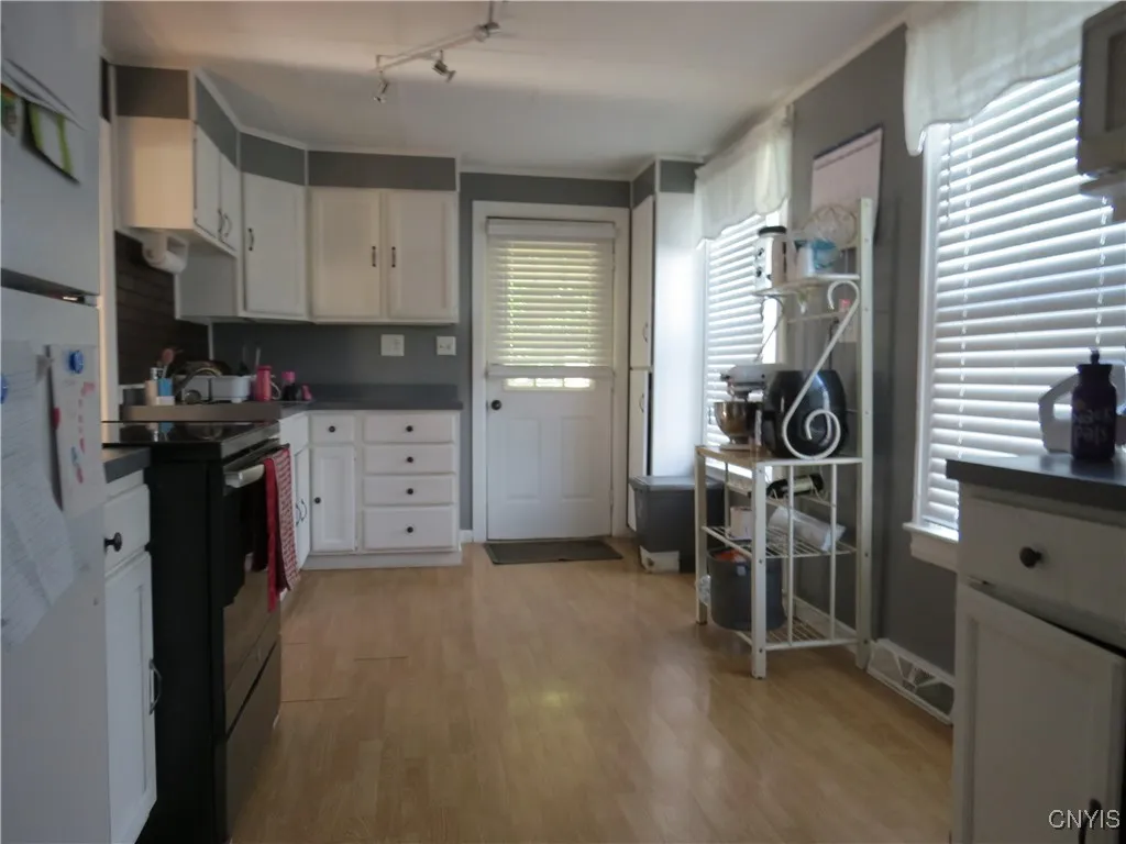 2133 Mcbride Avenue, Whitestown, New York 13502, Whitestown, New York 13502, 3 Bedrooms Bedrooms, 6 Rooms Rooms,1 BathroomBathrooms,Residential,Closed,2133 Mcbride Avenue, Whitestown, New York 13502,0,S1631786