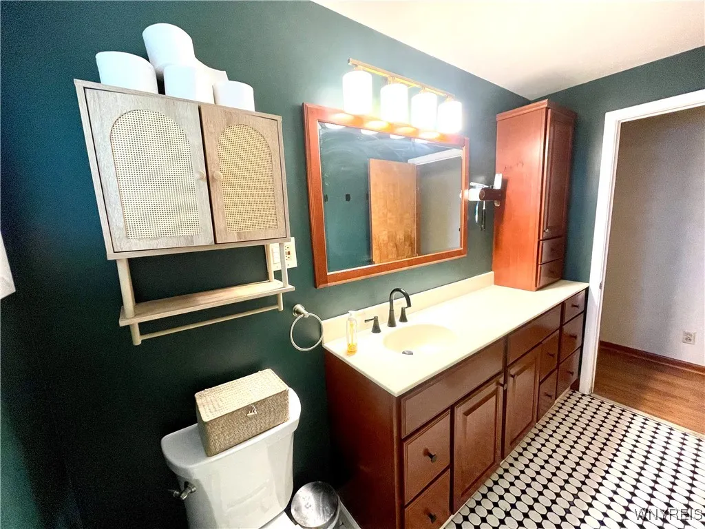59 Woodlane Drive, West Seneca, New York 14224, West Seneca, New York 14224, 3 Bedrooms Bedrooms, 8 Rooms Rooms,1 BathroomBathrooms,Residential,For Sale,59 Woodlane Drive, West Seneca, New York 14224,B1632235