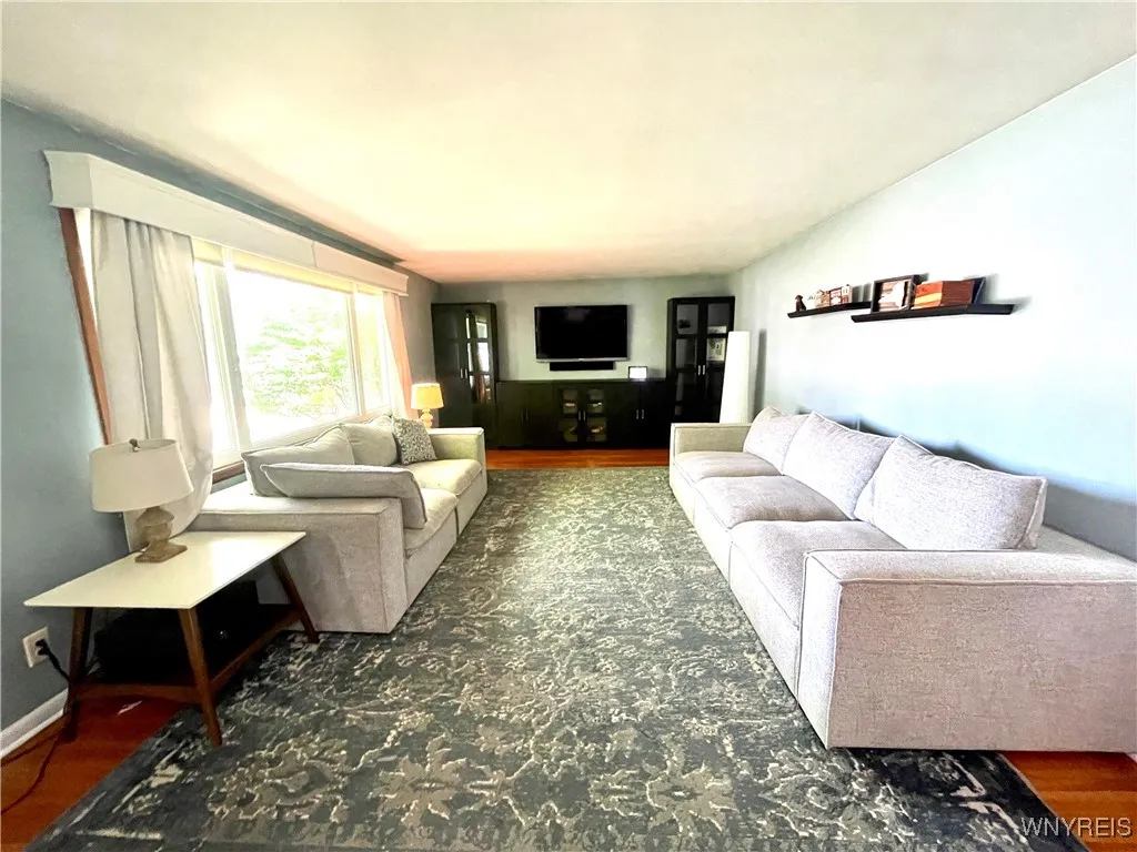 59 Woodlane Drive, West Seneca, New York 14224, West Seneca, New York 14224, 3 Bedrooms Bedrooms, 8 Rooms Rooms,1 BathroomBathrooms,Residential,For Sale,59 Woodlane Drive, West Seneca, New York 14224,B1632235