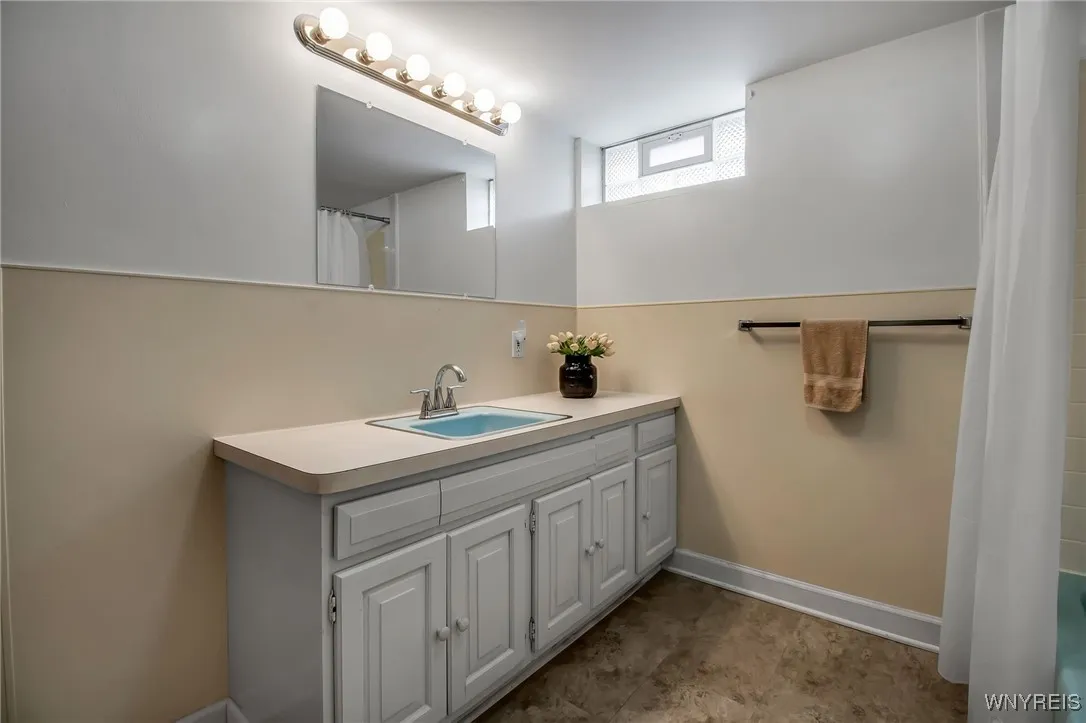 Basement full bath