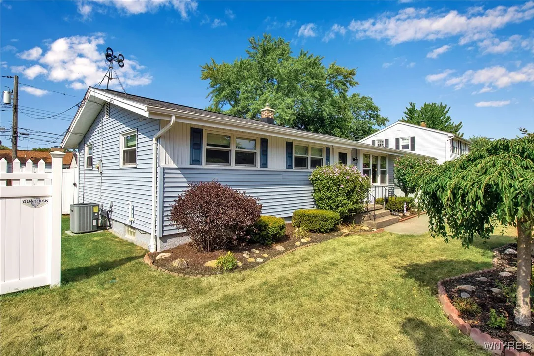 219 Cindy Drive, Amherst, New York 14221, Amherst, New York 14221, 3 Bedrooms Bedrooms, 6 Rooms Rooms,2 BathroomsBathrooms,Residential,Closed,219 Cindy Drive, Amherst, New York 14221,0,B1631913