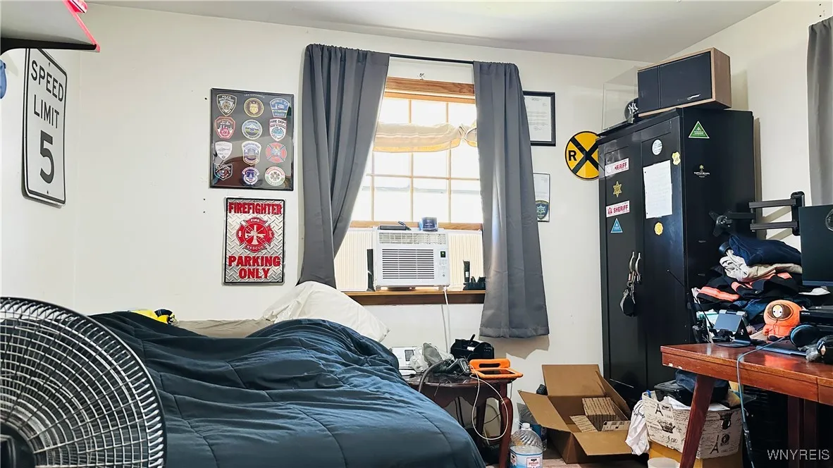 6082 Townline Road, Wheatfield, New York 14094, Wheatfield, New York 14094, 4 Bedrooms Bedrooms, 7 Rooms Rooms,1 BathroomBathrooms,Residential,For Sale,6082 Townline Road, Wheatfield, New York 14094,0,B1632252