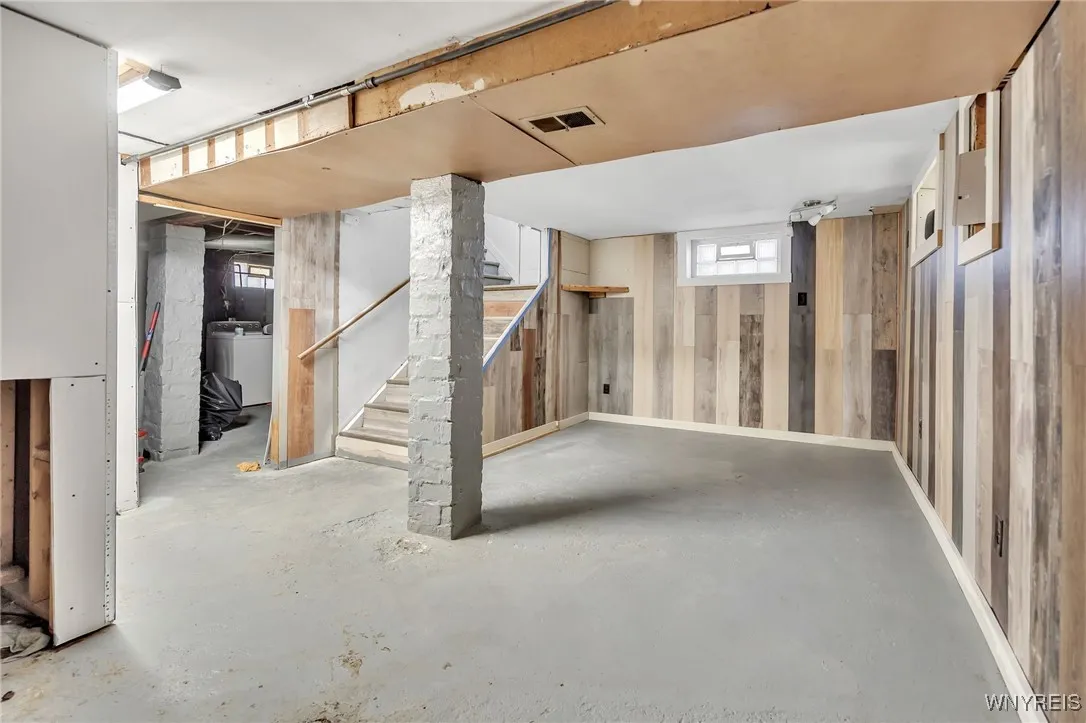 42 Henry Street, Cheektowaga, New York 14227, Cheektowaga, New York 14227, 3 Bedrooms Bedrooms, 6 Rooms Rooms,1 BathroomBathrooms,Residential,For Sale,42 Henry Street, Cheektowaga, New York 14227,0,B1632297