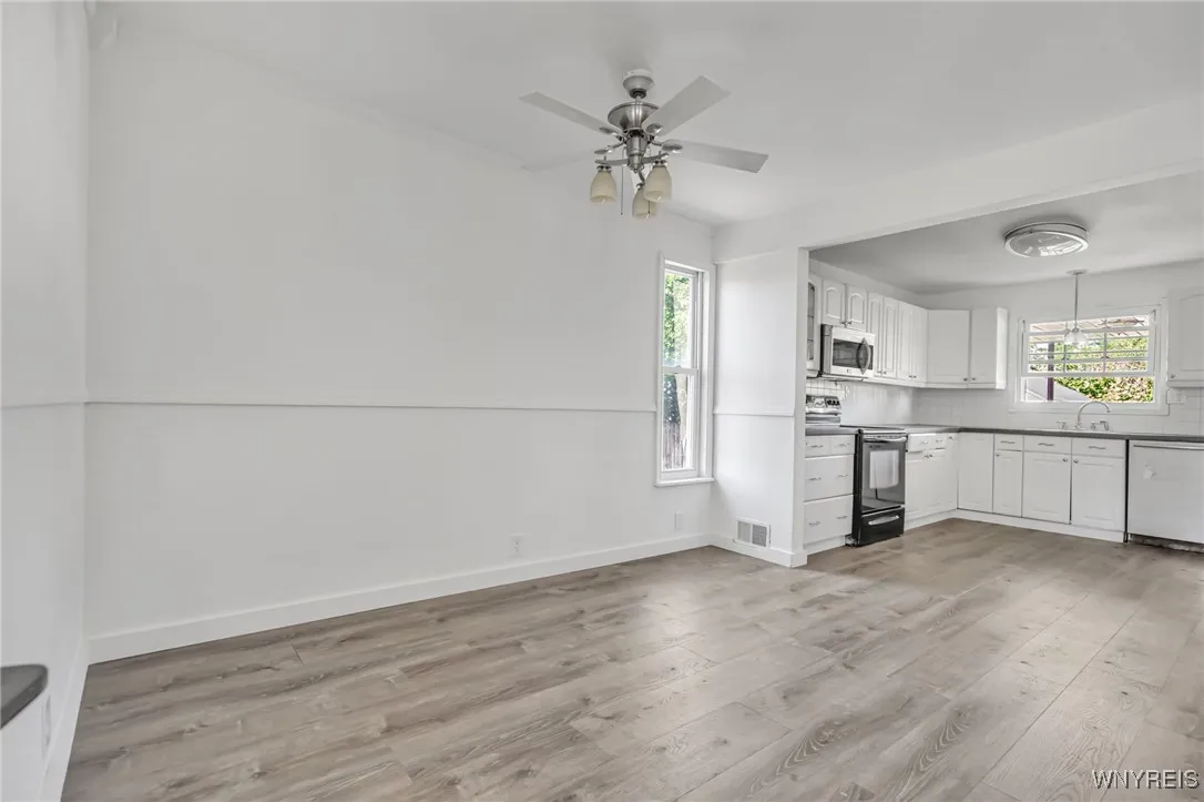 42 Henry Street, Cheektowaga, New York 14227, Cheektowaga, New York 14227, 3 Bedrooms Bedrooms, 6 Rooms Rooms,1 BathroomBathrooms,Residential,For Sale,42 Henry Street, Cheektowaga, New York 14227,0,B1632297